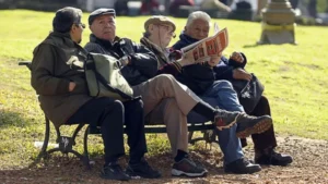 ADULTOS_MAYORES