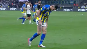 angel-di-maria-presumio-su-tatuaje-campeon-del-mundo-la-hinchada-corinthians-la-libertadores