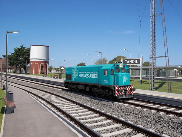 el-gobierno-axel-kicillof-prioriza-el-tren-turistico-buenos-aires-la-ciudad-del-salame-y-la-sierra