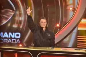 gala-eliminacion-gran-hermano-quedaron-sol-tamara-la-placa-y-la-eliminada-se-fue-feliz